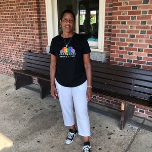 Meet your Posher, Debbie